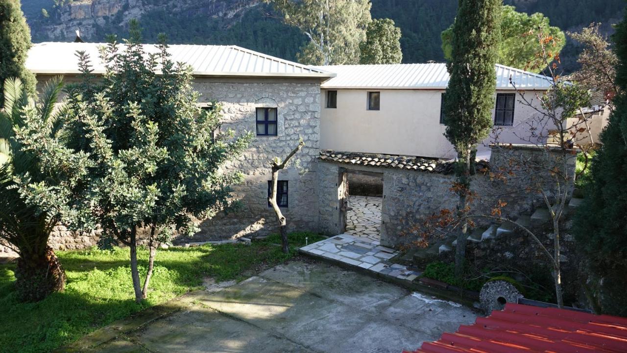 Aegae The Old Olive Mill Houseヴィラ エクステリア 写真