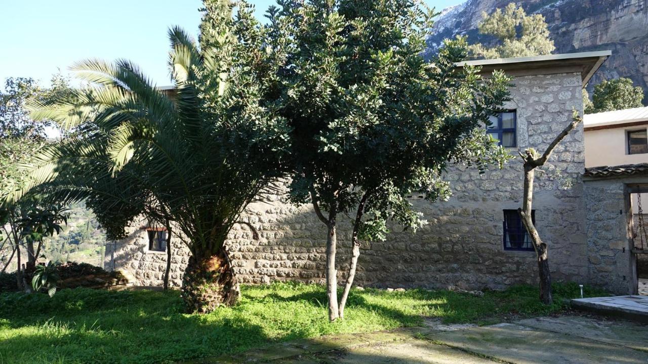 Aegae The Old Olive Mill Houseヴィラ エクステリア 写真